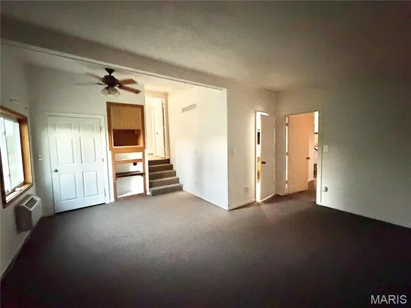 $330,000 | 328 Booneslick Road, New Florence, MO 63363