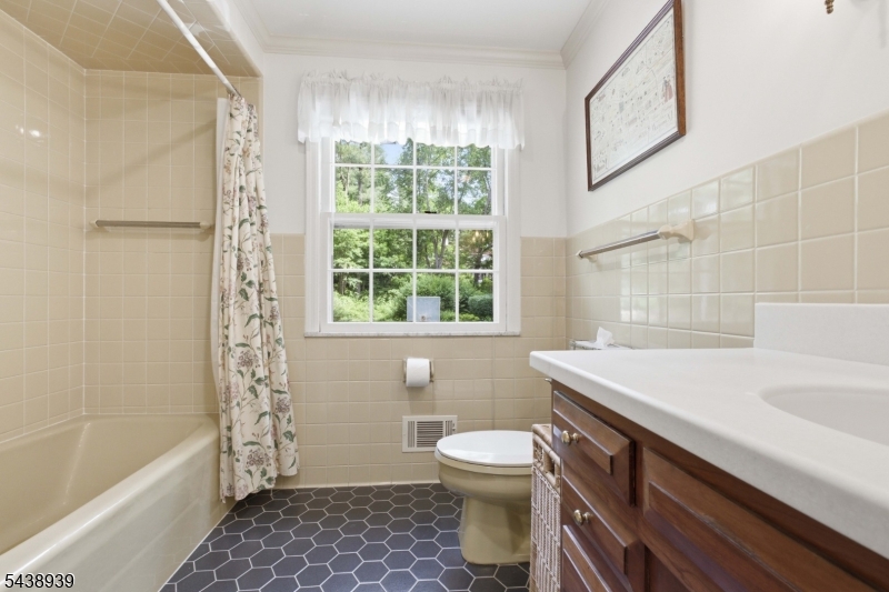 2 Tall Pines Road Morristown, NJ 07960 - Photo 31 of 35