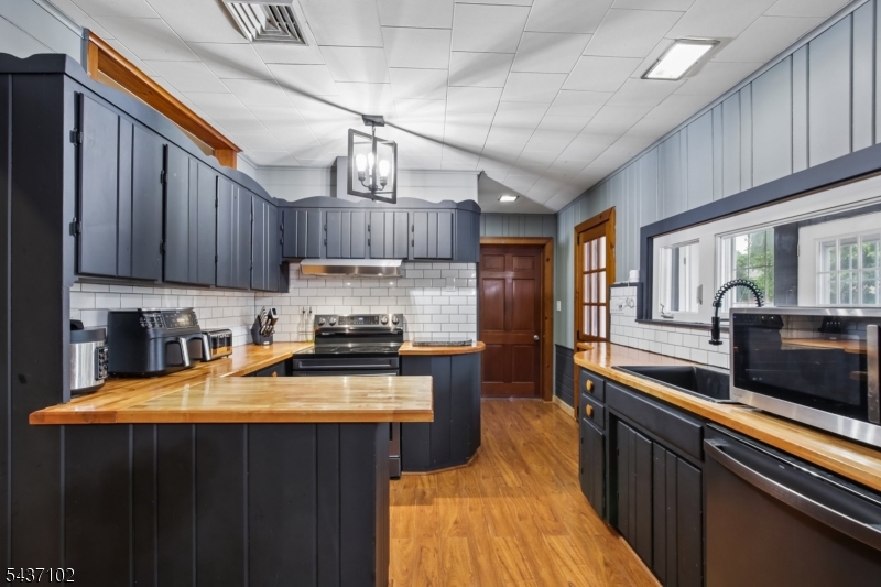 52 Charlestown Road Hampton, NJ 08827 - Photo 11 of 23
