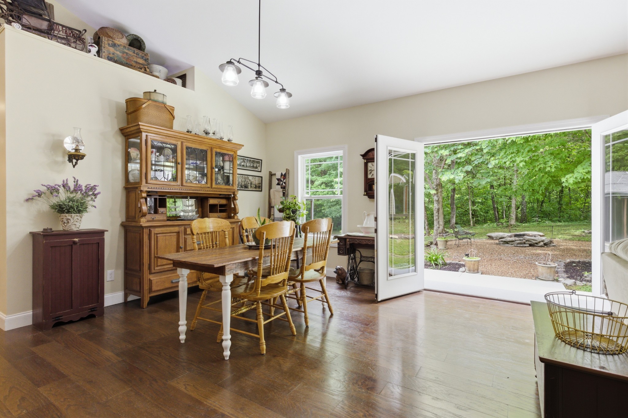9588 Vaught Road Readyville, TN 37149 - Photo 8 of 31