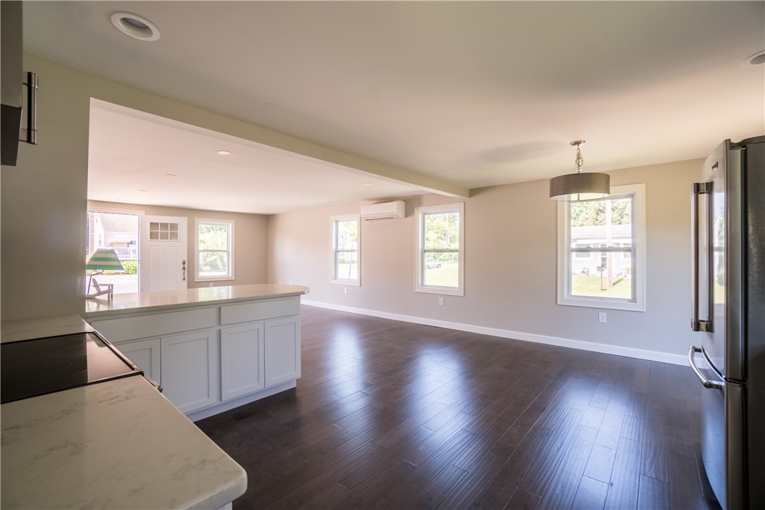 43 Spruce Road South Kingstown, RI 02879 - Photo 8 of 21