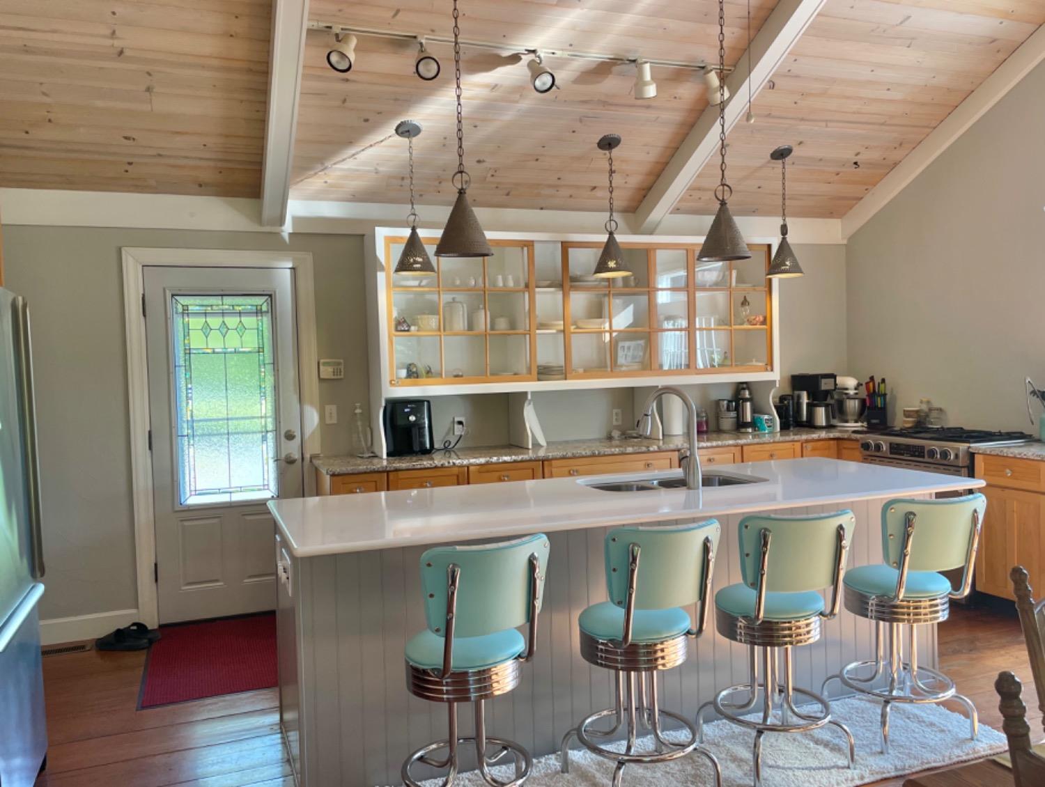 96 Gaslight Drive Versailles, IN 47042 - Photo 4 of 45