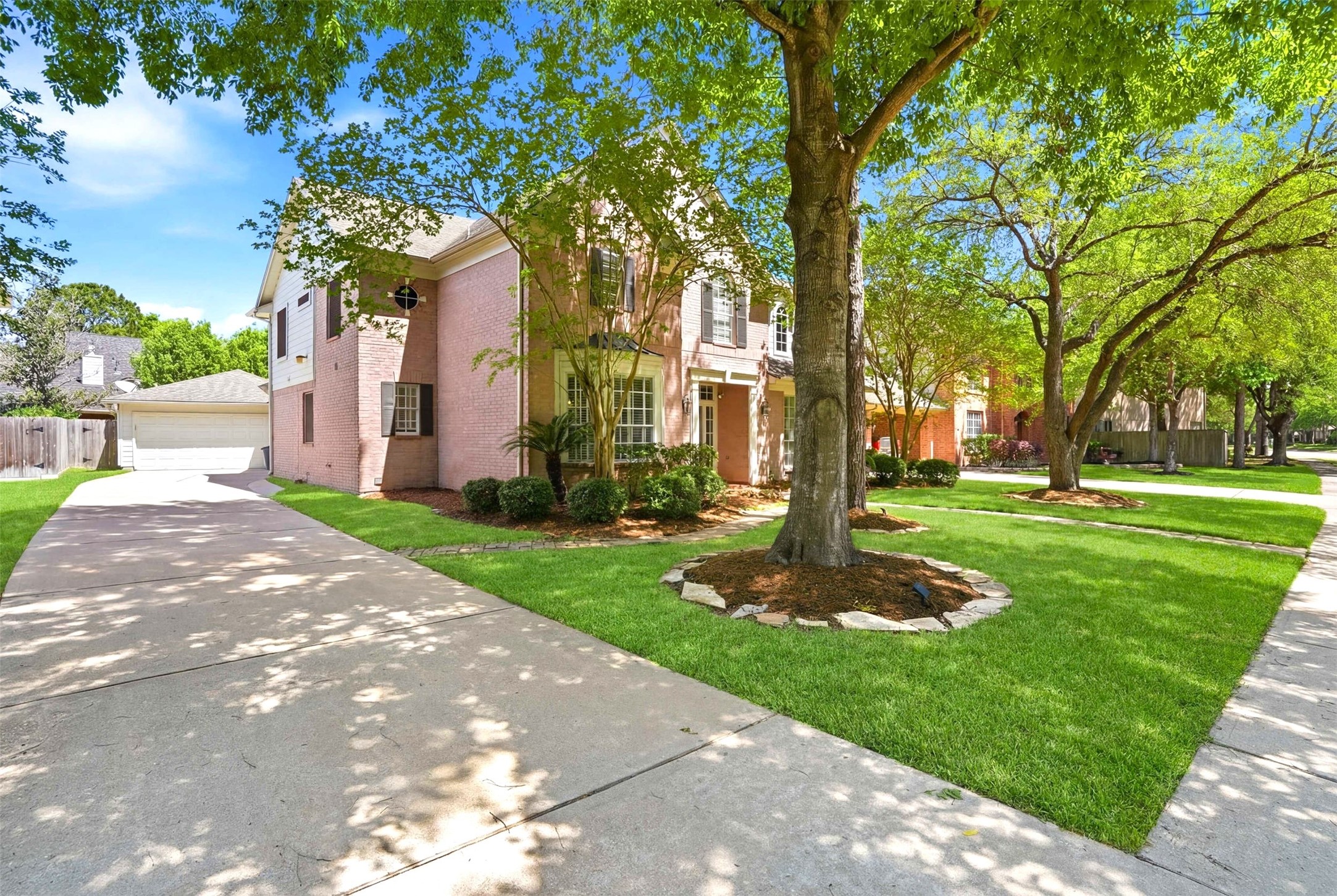 4707 Stackstone Lane Katy, TX 77450 - Photo 2 of 50 Extra long driveway for additional parking