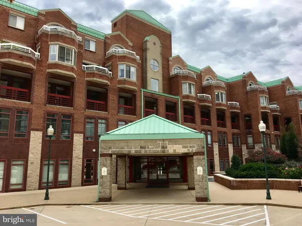 $377,000 | 22 Courthouse Square, Unit 407, Rockville, MD 20850