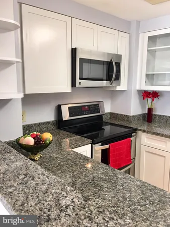 $377,000 | 22 Courthouse Square, Unit 407, Rockville, MD 20850
