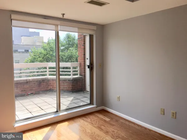 $377,000 | 22 Courthouse Square, Unit 407, Rockville, MD 20850
