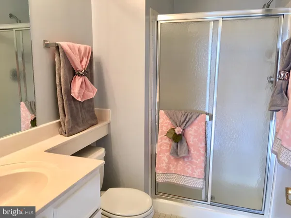 $377,000 | 22 Courthouse Square, Unit 407, Rockville, MD 20850