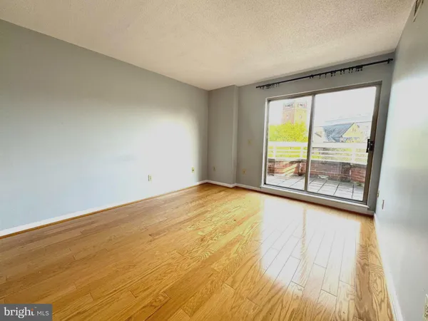 $377,000 | 22 Courthouse Square, Unit 407, Rockville, MD 20850