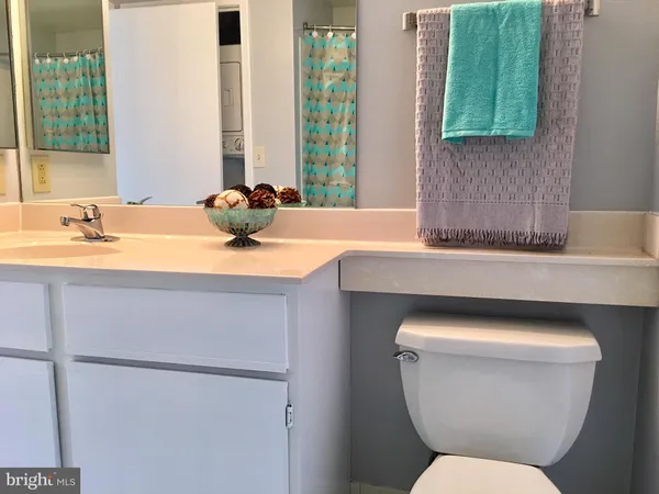 $377,000 | 22 Courthouse Square, Unit 407, Rockville, MD 20850