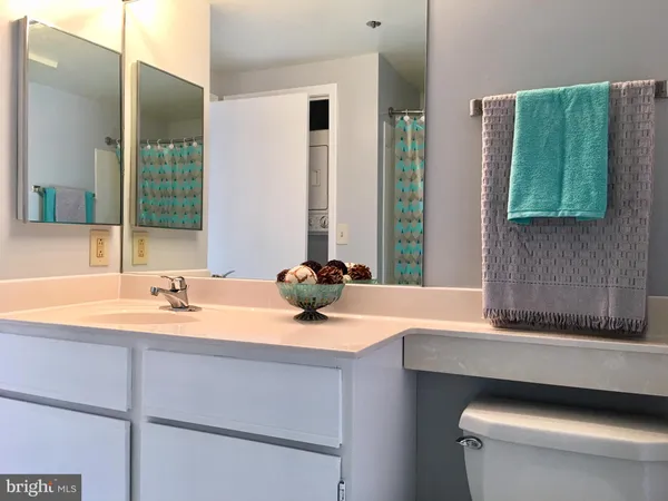 $377,000 | 22 Courthouse Square, Unit 407, Rockville, MD 20850
