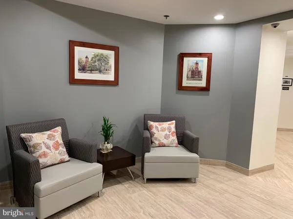 $377,000 | 22 Courthouse Square, Unit 407, Rockville, MD 20850