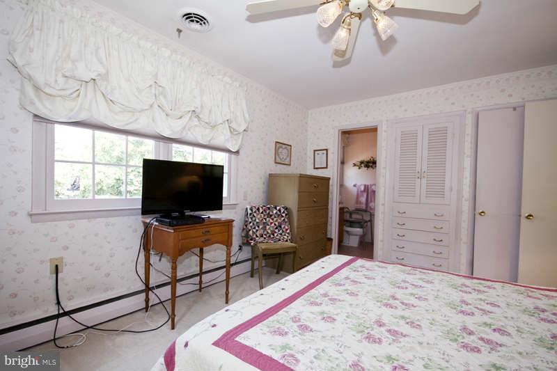 2110 Eastridge Road Timonium, MD 21093 - Photo 22 of 30 Bedroom (Master)