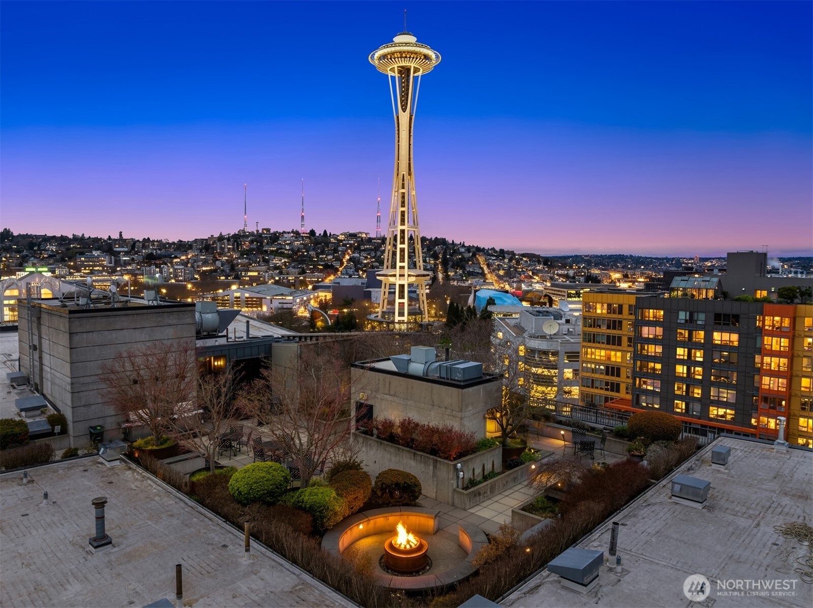 2720 3rd Avenue, Unit 505 Seattle, WA 98121 - Photo 19 of 25 a view of a city with tall buildings