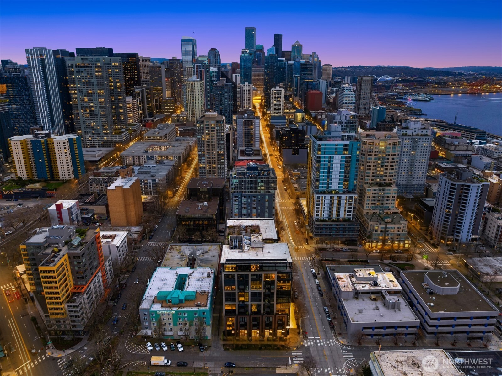 2720 3rd Avenue, Unit 505 Seattle, WA 98121 - Photo 22 of 25 a city view