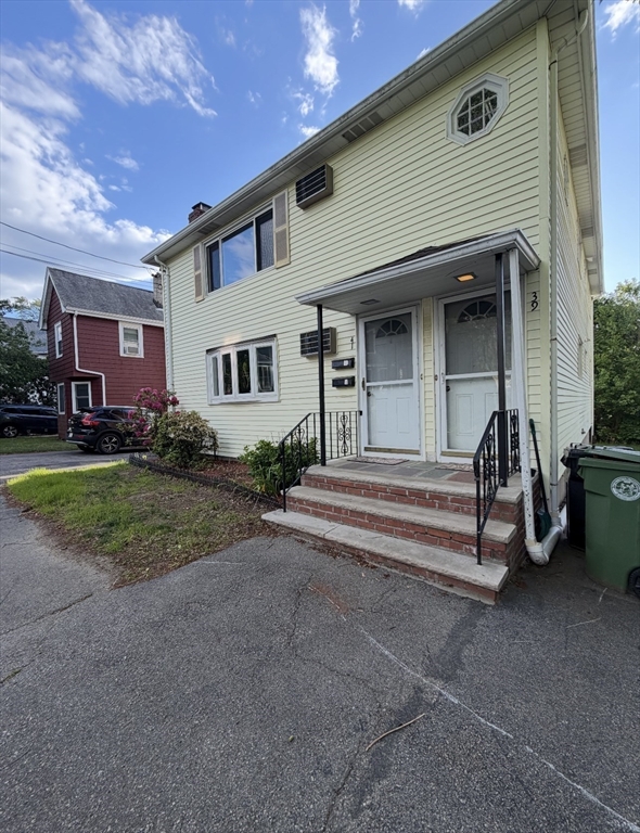 41 Townly Road, Unit 1 Watertown, MA 02472 - Photo 1 of 12
