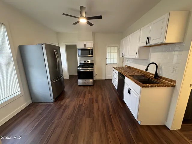 $1,950 | 577 6th Avenue, Unit 1, Watervliet, NY 12189