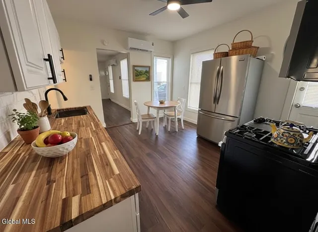 $1,950 | 577 6th Avenue, Unit 1, Watervliet, NY 12189