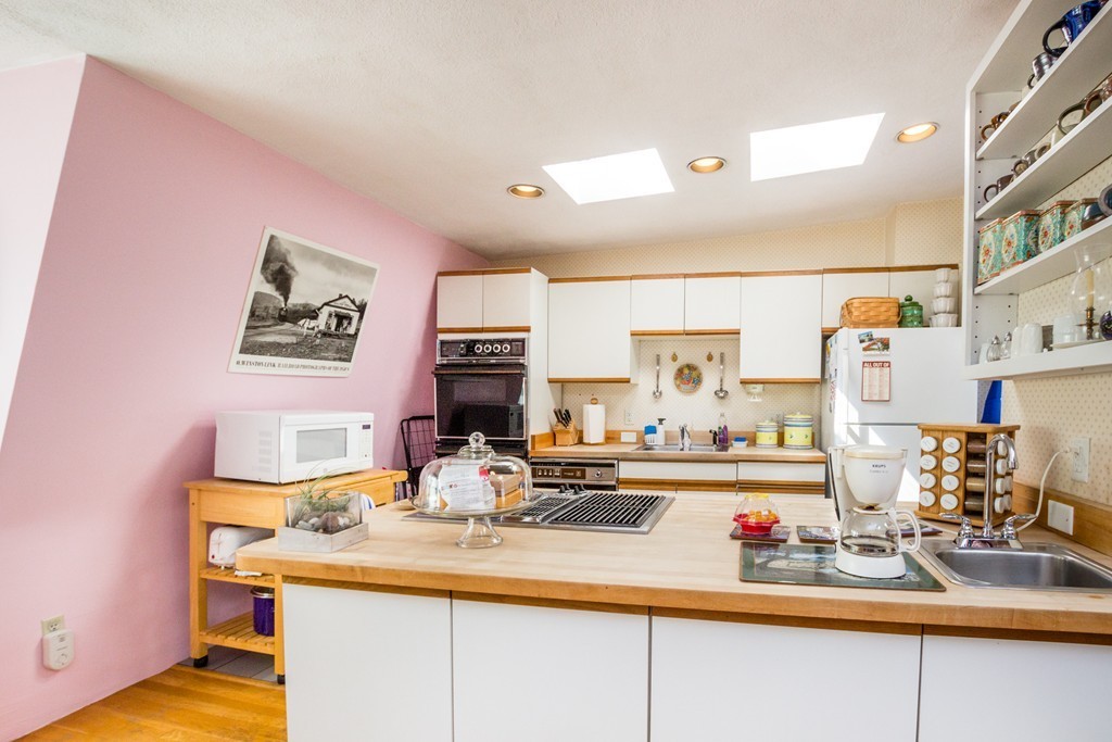43 Rutland Square, Unit 4 Boston, MA 02118 - Photo 11 of 29 Gallery Image 11