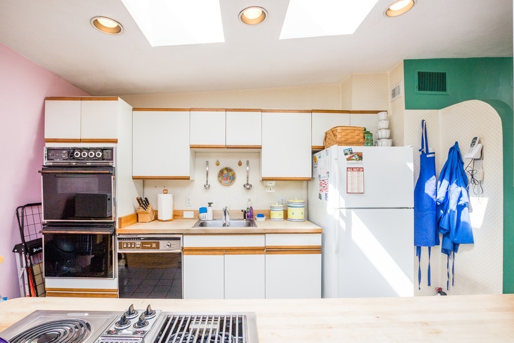 43 Rutland Square, Unit 4 Boston, MA 02118 - Photo 8 of 29 Gallery Image 8