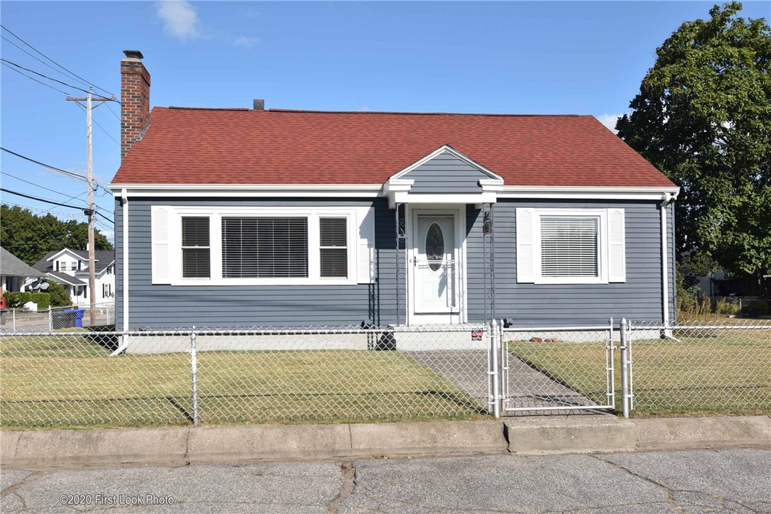 45 Draper Street Pawtucket, RI 02861 - Photo 1 of 20