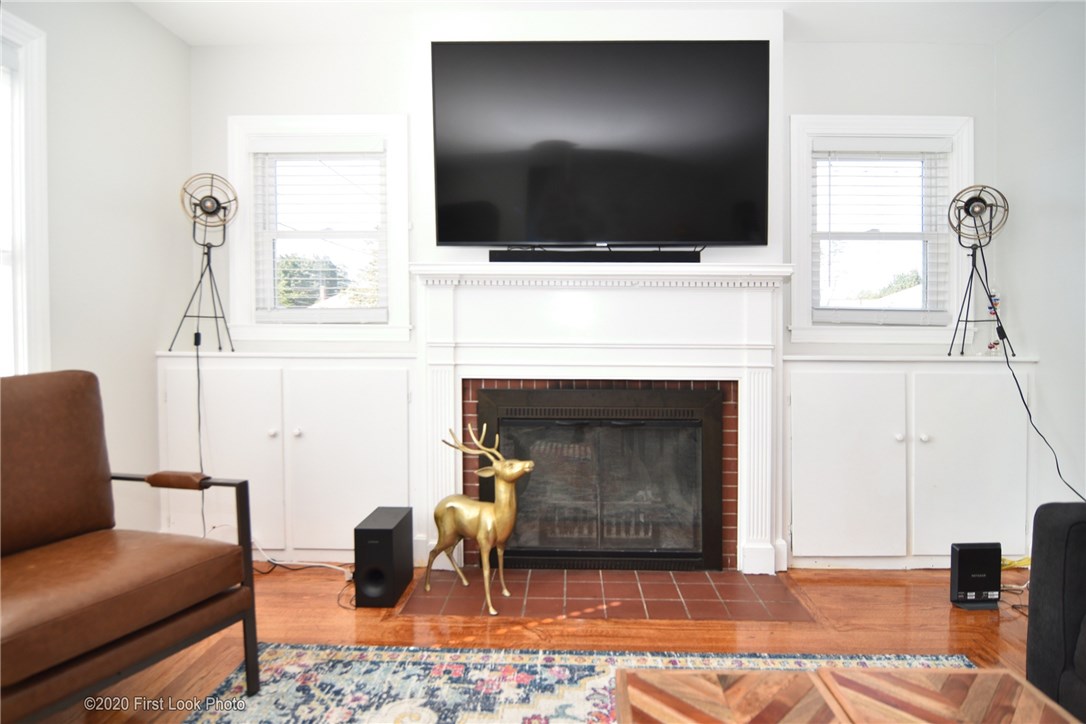 45 Draper Street Pawtucket, RI 02861 - Photo 4 of 20