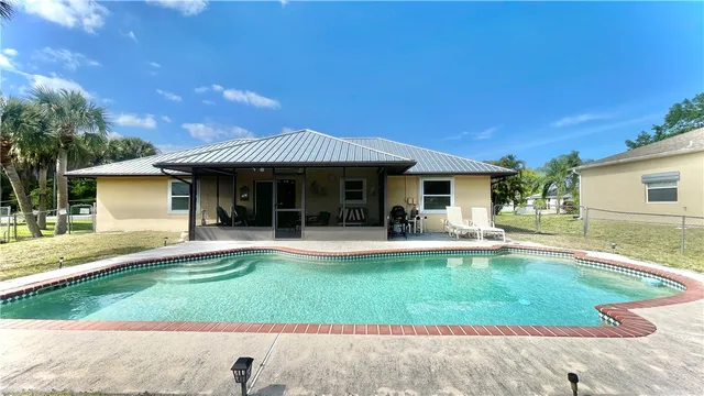 $2,750 | 757 Beard Avenue, Sebastian, FL 32958