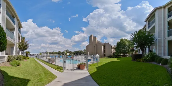 $1,300 | 12800 Melville Drive, Unit 306, Montgomery, TX 77356