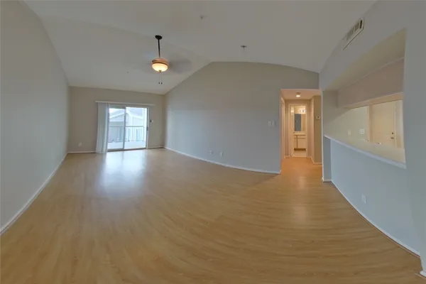 $1,300 | 12800 Melville Drive, Unit 306, Montgomery, TX 77356