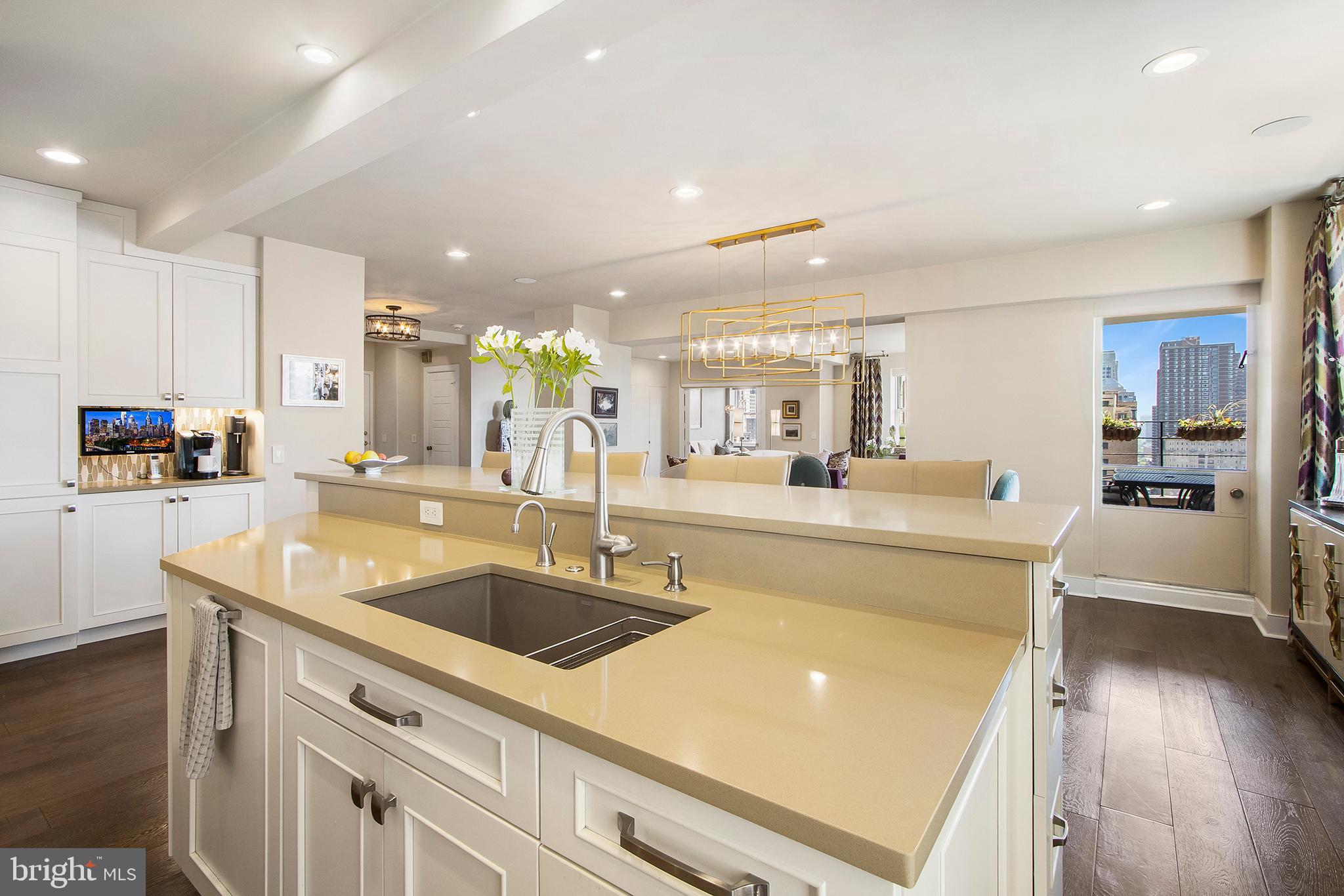 220 West Rittenhouse Square, Unit 21B Philadelphia, PA 19103 - Photo 13 of 35