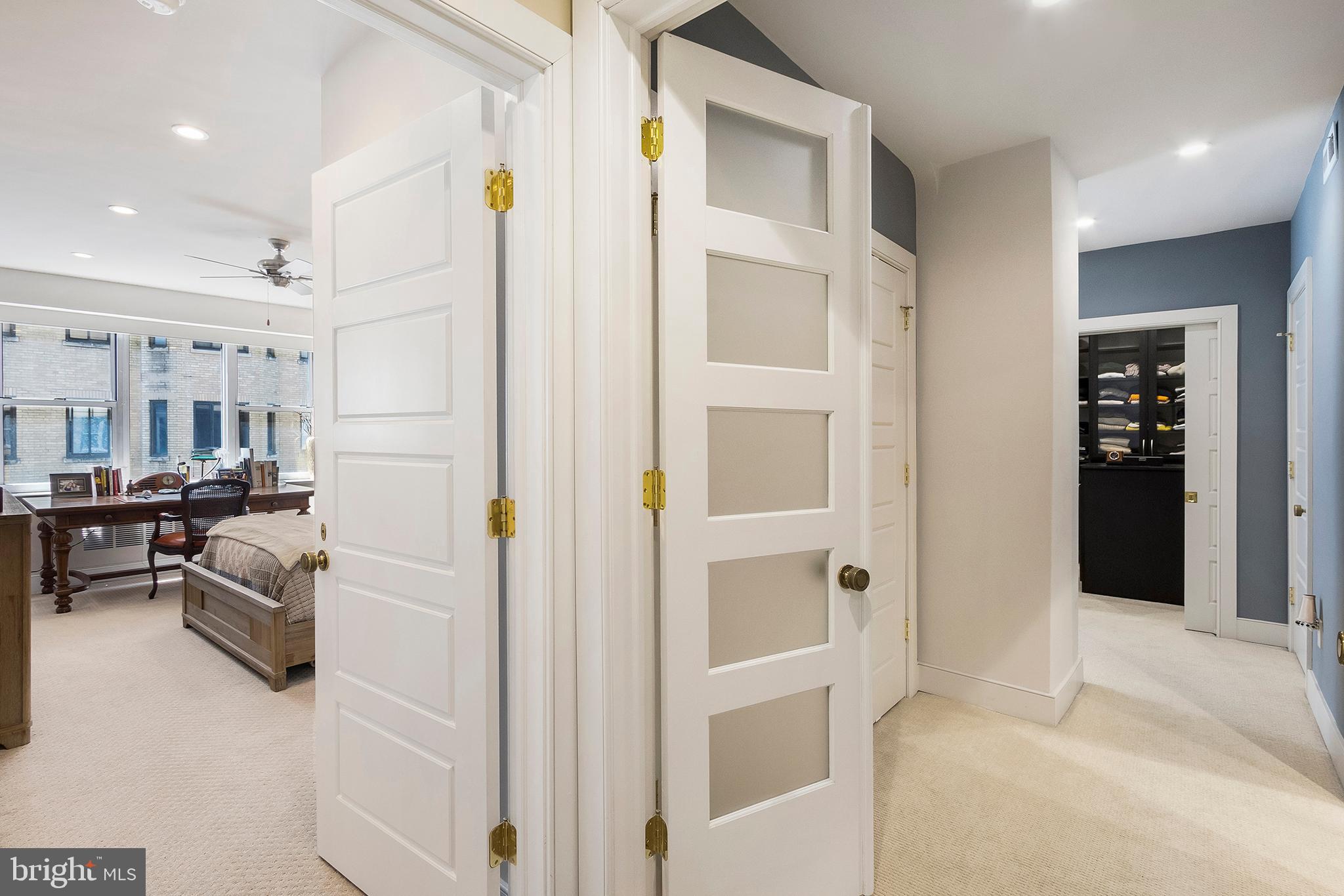 220 West Rittenhouse Square, Unit 21B Philadelphia, PA 19103 - Photo 24 of 35