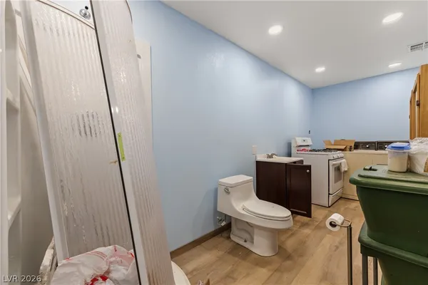 $720,000 | 875 East Cave Avenue, Overton, NV 89040