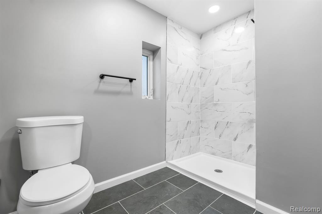 15411 33 Mile Road Armada, MI 48005 - Photo 14 of 31