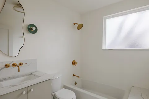 $1,225,000 | 4515 Bull Creek Road, Austin, TX 78731