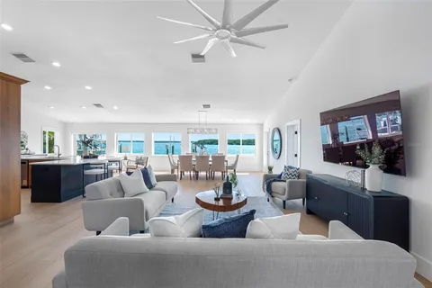 $1,750,000 | 517 Johns Pass Avenue, Madeira Beach, FL 33708