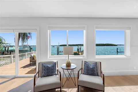 $1,750,000 | 517 Johns Pass Avenue, Madeira Beach, FL 33708