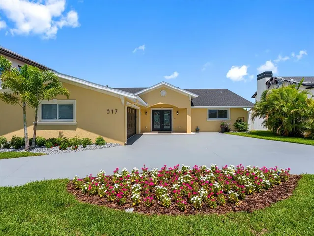 $1,650,000 | 517 Johns Pass Avenue, Madeira Beach, FL 33708