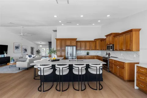 $1,750,000 | 517 Johns Pass Avenue, Madeira Beach, FL 33708