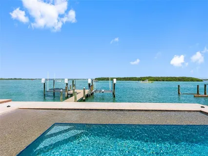 $1,750,000 | 517 Johns Pass Avenue, Madeira Beach, FL 33708