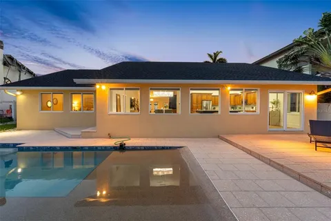 $1,750,000 | 517 Johns Pass Avenue, Madeira Beach, FL 33708