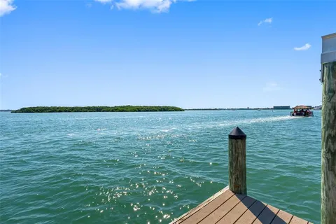 $1,750,000 | 517 Johns Pass Avenue, Madeira Beach, FL 33708