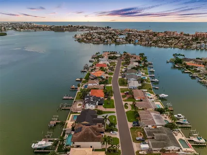 $1,750,000 | 517 Johns Pass Avenue, Madeira Beach, FL 33708