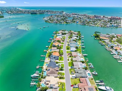 $1,750,000 | 517 Johns Pass Avenue, Madeira Beach, FL 33708