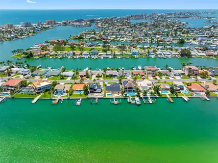 $1,750,000 | 517 Johns Pass Avenue, Madeira Beach, FL 33708
