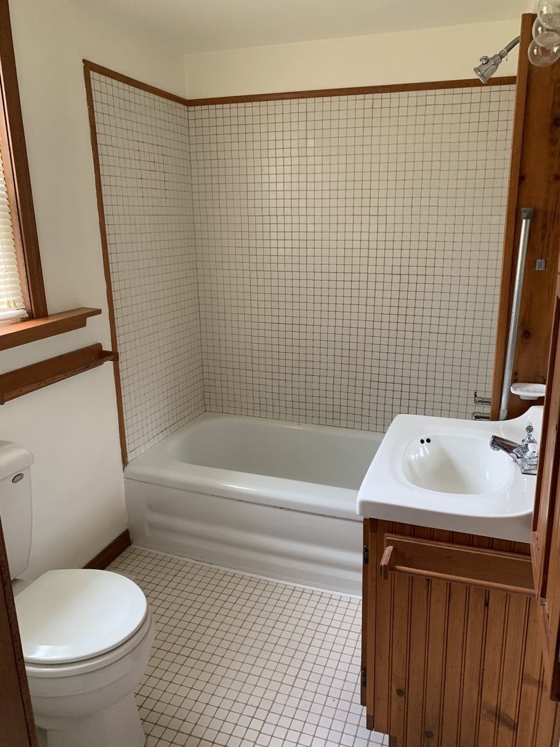 5743 Graham Road Waterman, IL 60556 - Photo 14 of 32