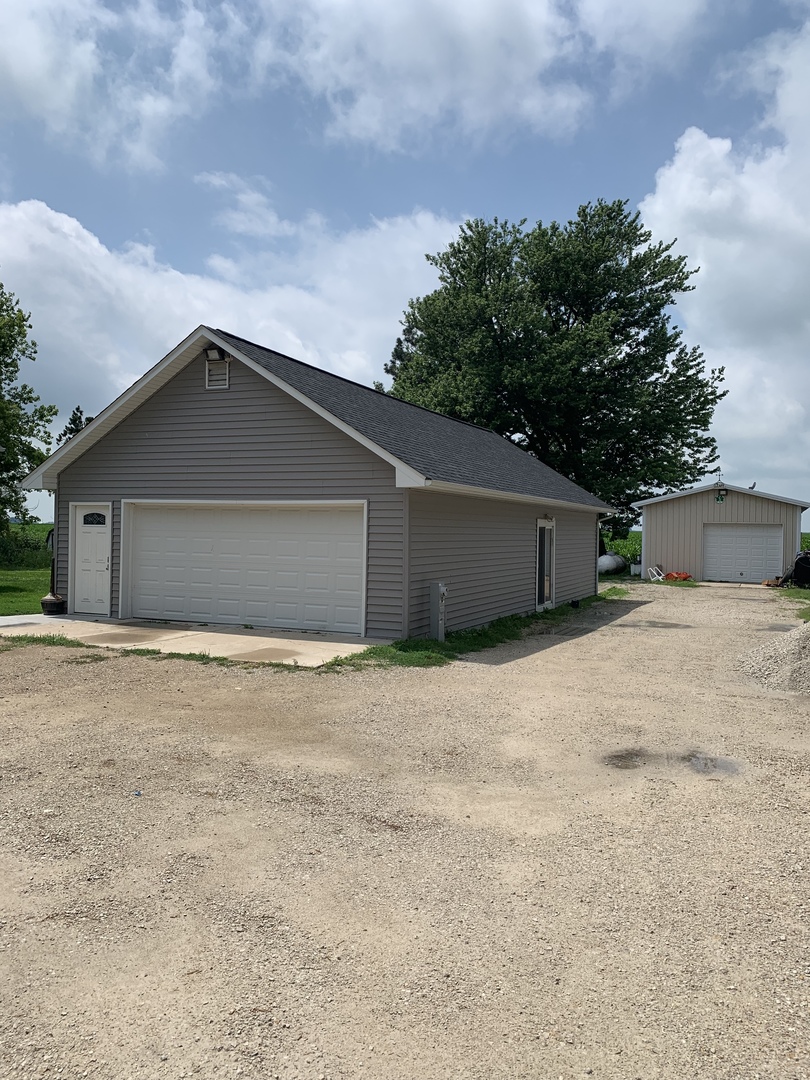 5743 Graham Road Waterman, IL 60556 - Photo 20 of 32