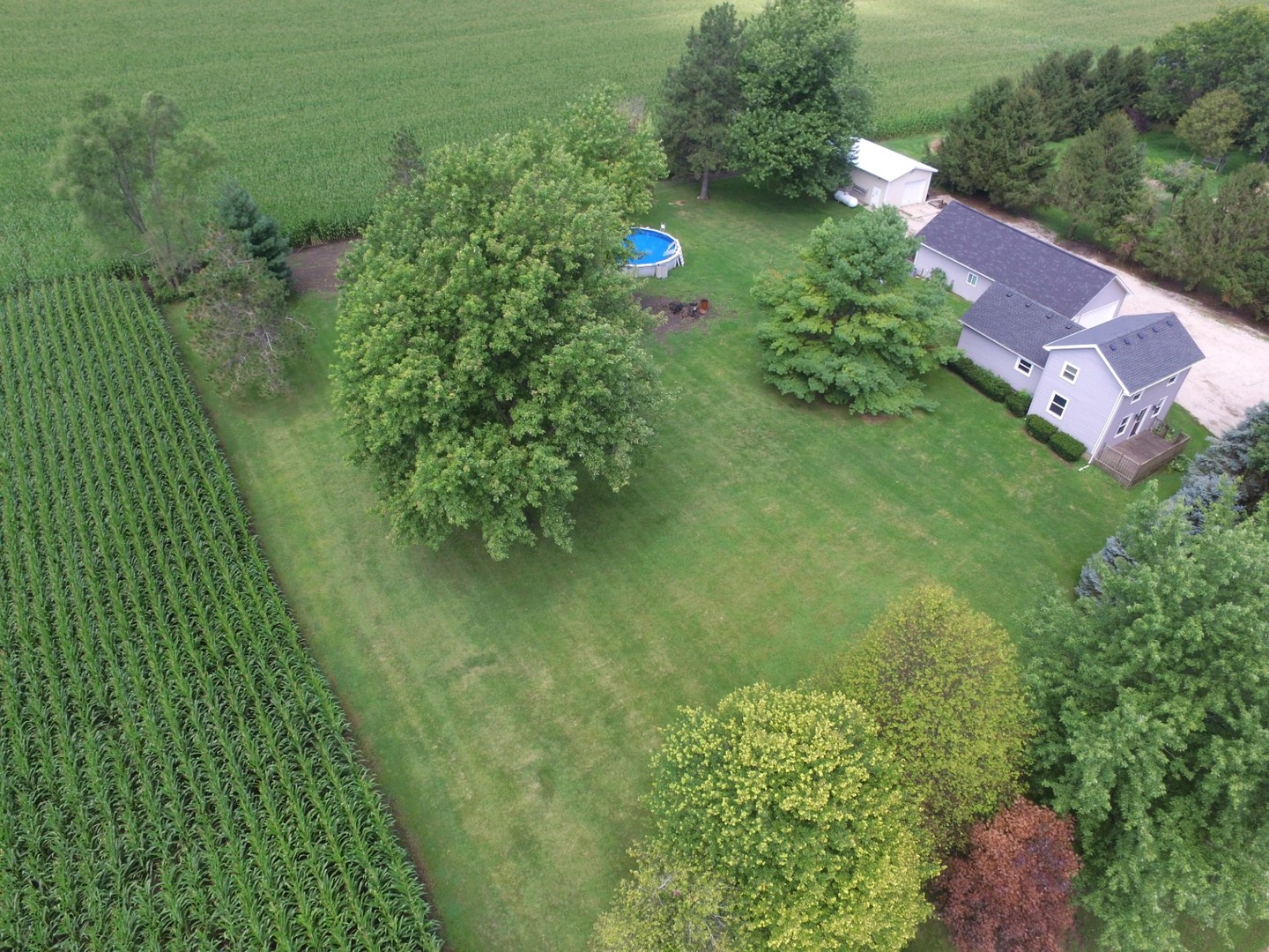 5743 Graham Road Waterman, IL 60556 - Photo 4 of 32