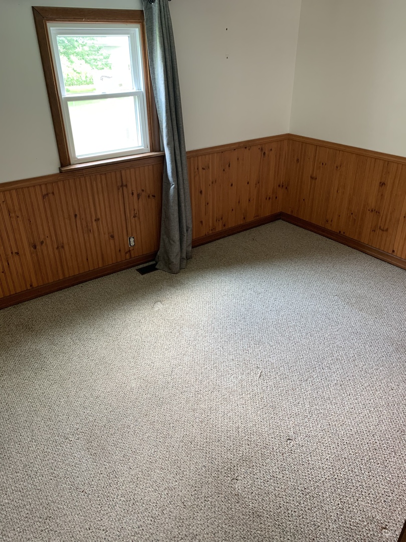 5743 Graham Road Waterman, IL 60556 - Photo 9 of 32