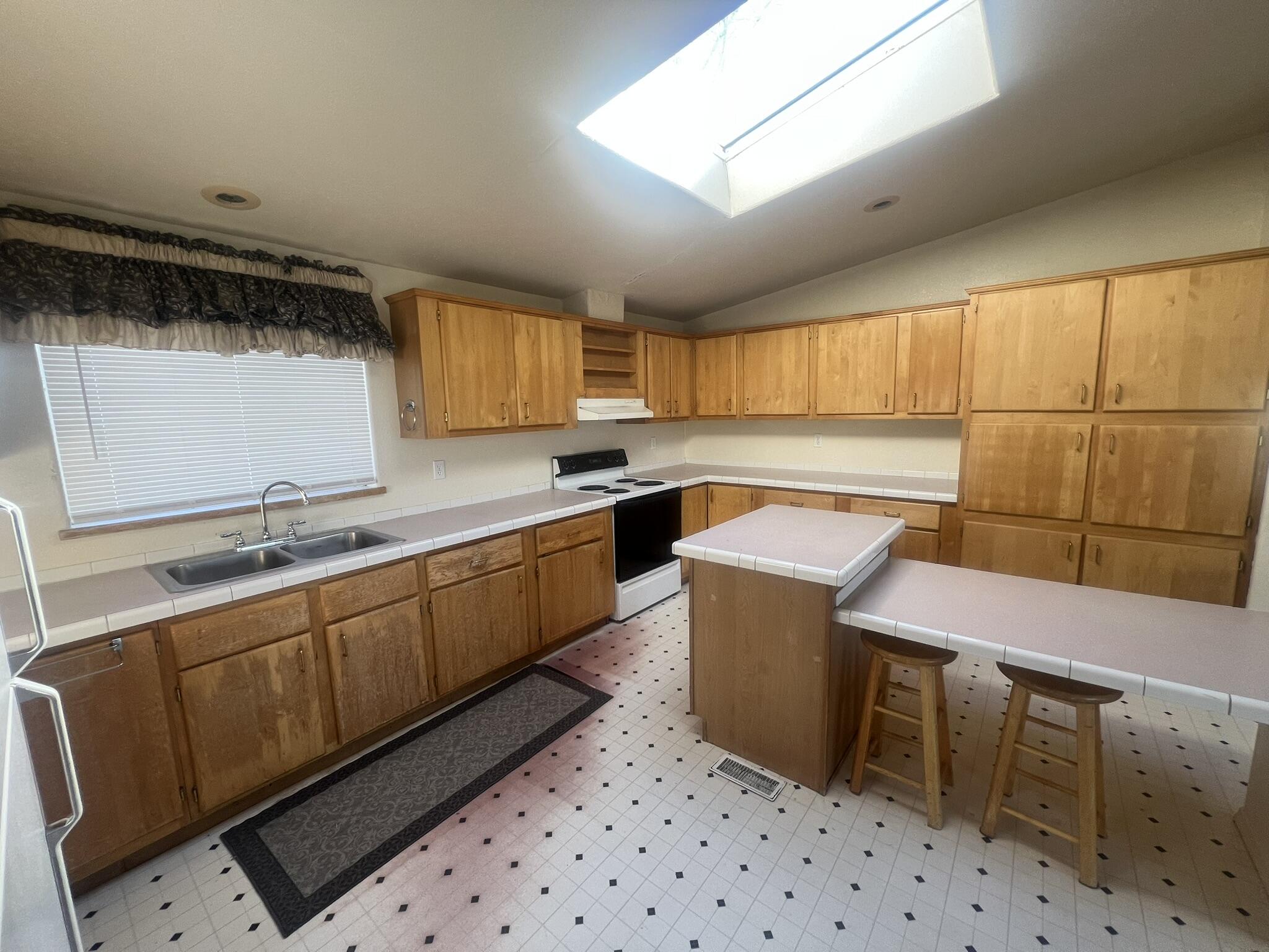 2220 Springwood Drive, Unit 32 Chiloquin, OR 97624 - Photo 14 of 25