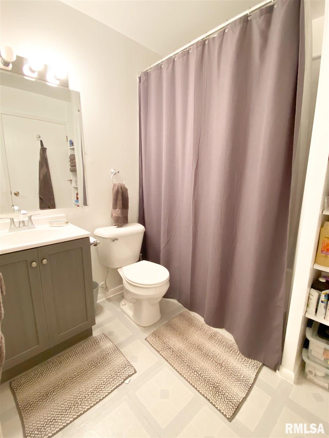 2405 Devonshire Road Springfield, IL 62703 - Photo 15 of 22