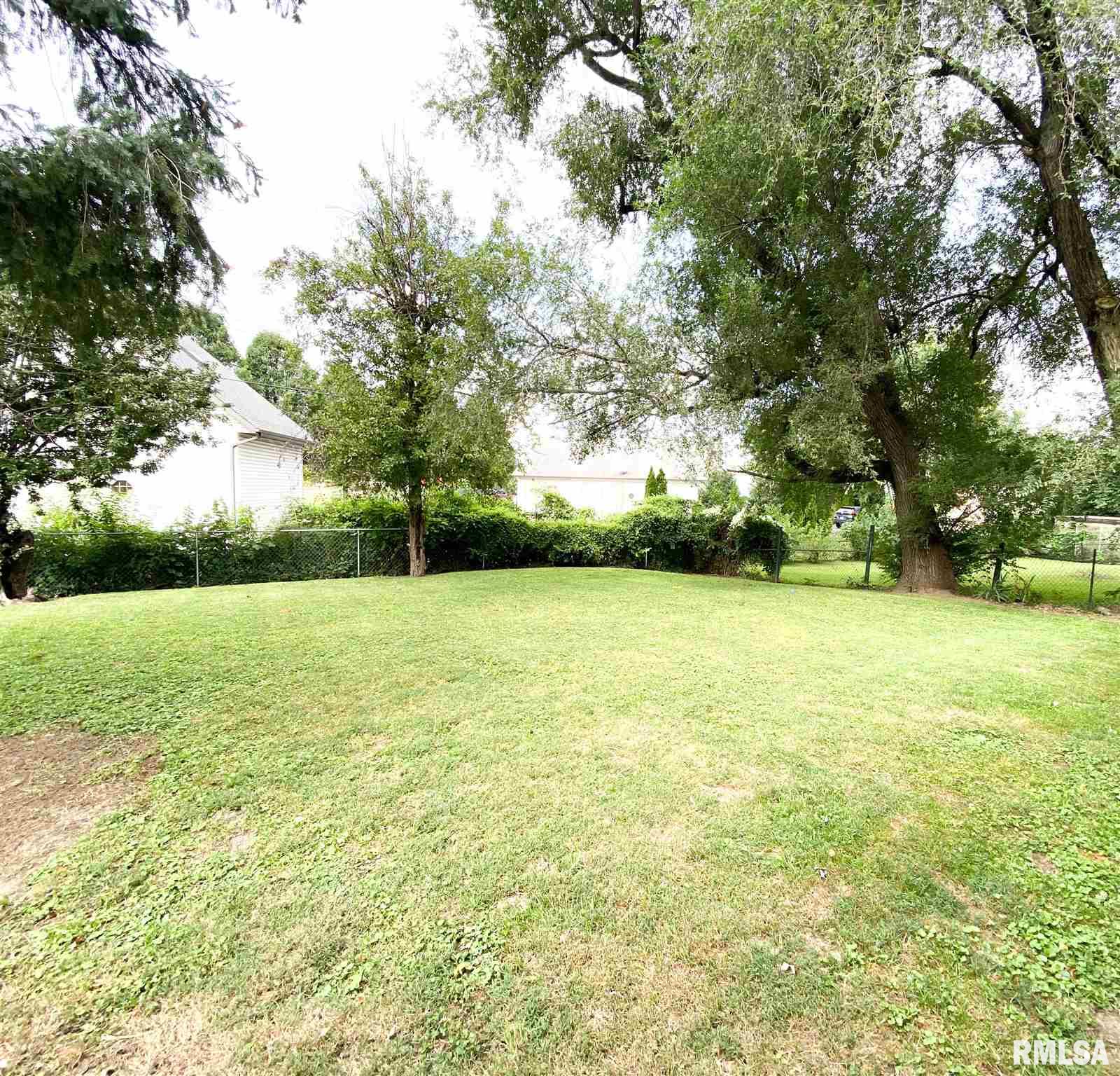 2405 Devonshire Road Springfield, IL 62703 - Photo 19 of 22